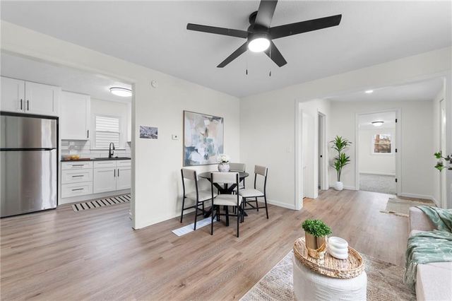 309 E 2nd Street, Bonner Springs, KS 66012