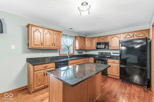 322 Samuel Drive, Whiteland, IN 46184