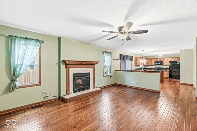 322 Samuel Drive, Whiteland, IN 46184