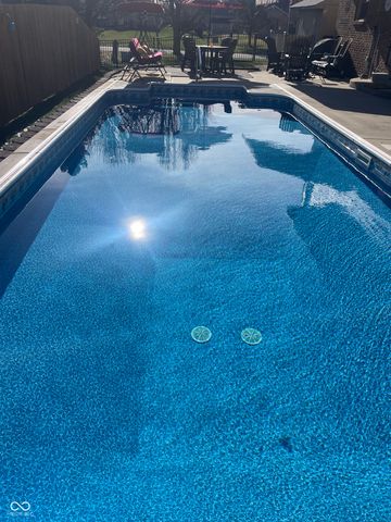 322 Samuel Drive, Whiteland, IN 46184