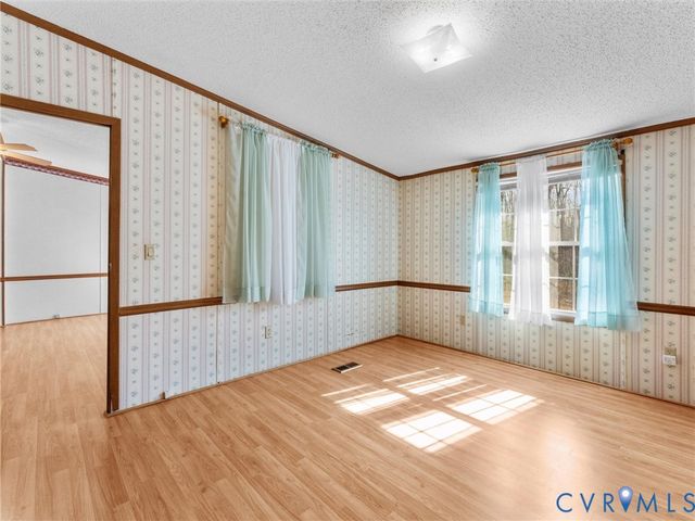 1349 Whispering Rd, Buckingham, VA 23936