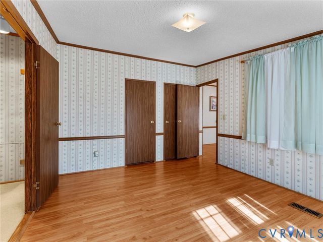 1349 Whispering Rd, Buckingham, VA 23936