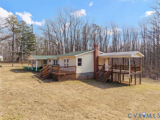 1349 Whispering Rd, Buckingham, VA 23936