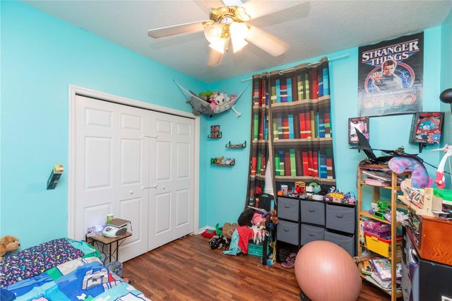 6212 MOOREFIELD LANE, Zephyrhills, FL 33542