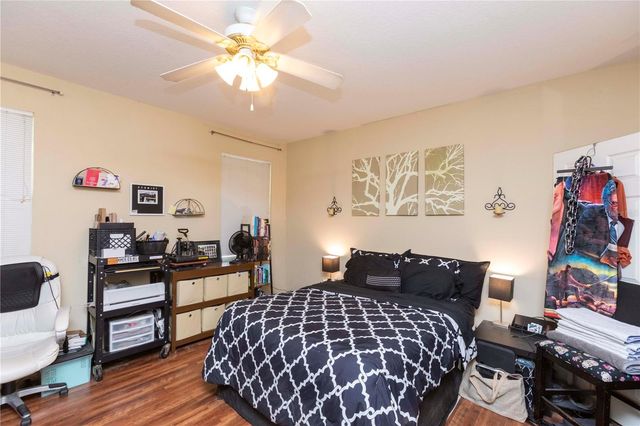 6212 MOOREFIELD LANE, Zephyrhills, FL 33542