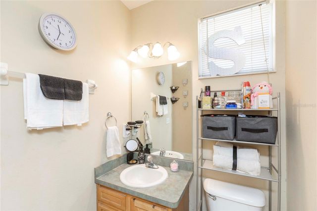 6212 MOOREFIELD LANE, Zephyrhills, FL 33542