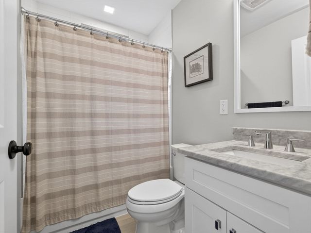 3 Roslin Street 2, Boston, MA 02124