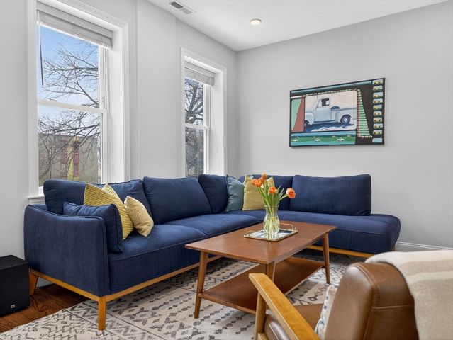 3 Roslin Street 2, Boston, MA 02124