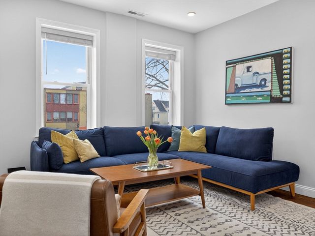 3 Roslin Street 2, Boston, MA 02124