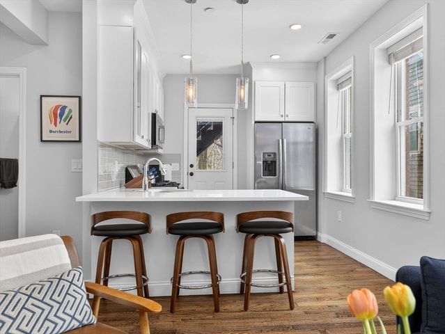 3 Roslin Street 2, Boston, MA 02124