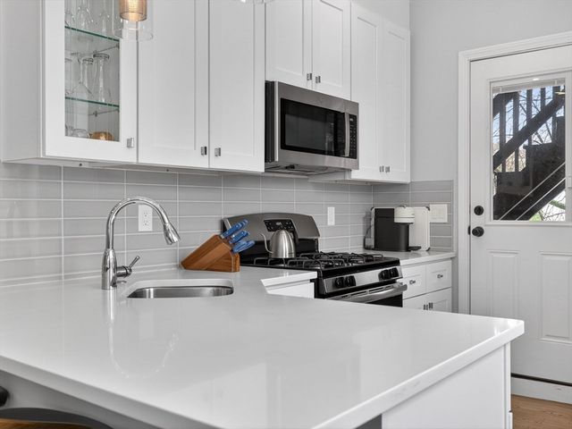 3 Roslin Street 2, Boston, MA 02124