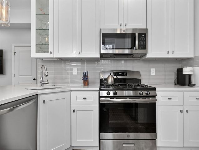 3 Roslin Street 2, Boston, MA 02124