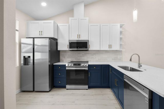 3890 34TH AVENUE S 203, St Petersburg, FL 33711