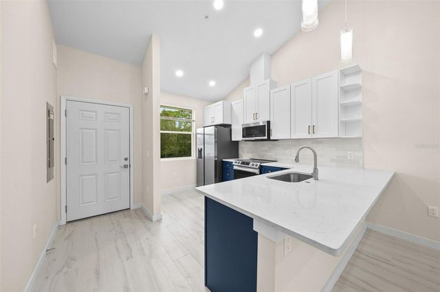3890 34TH AVENUE S 203, St Petersburg, FL 33711