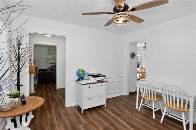 222 Valley Brook Drive, Woodstock, GA 30188