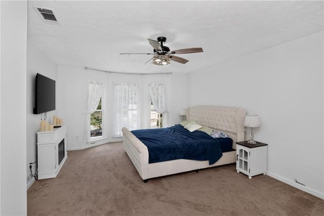 222 Valley Brook Drive, Woodstock, GA 30188