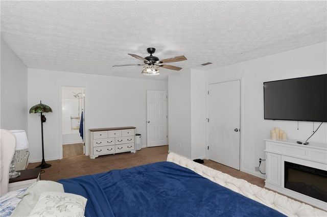 222 Valley Brook Drive, Woodstock, GA 30188