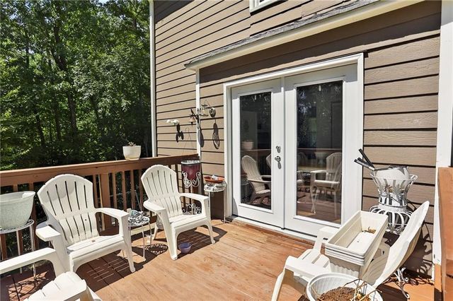 222 Valley Brook Drive, Woodstock, GA 30188