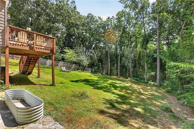 222 Valley Brook Drive, Woodstock, GA 30188