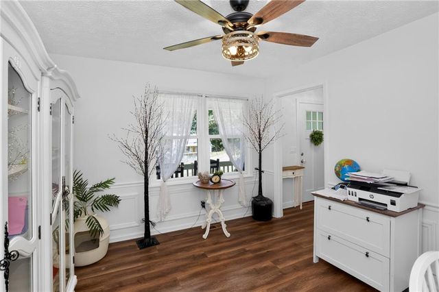 222 Valley Brook Drive, Woodstock, GA 30188