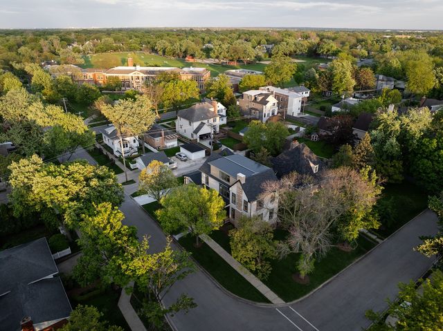 516 W 6th Street, Hinsdale, IL 60521