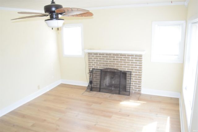 1113 W Oak Street, Mitchell, IN 47446