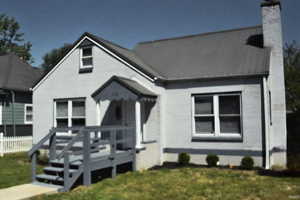 1113 W Oak Street, Mitchell, IN 47446