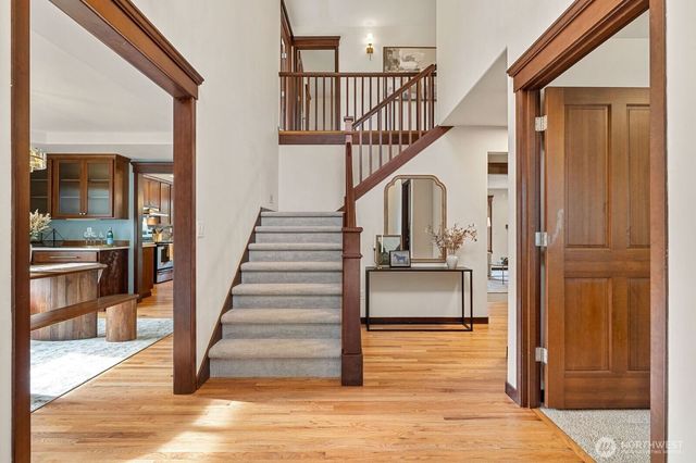 16710 W Lake Goodwin Road, Stanwood, WA 98292