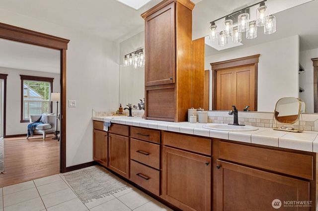 16710 W Lake Goodwin Road, Stanwood, WA 98292