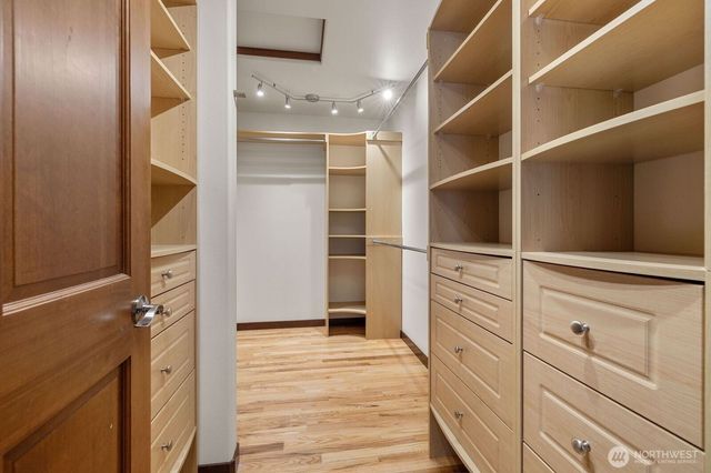 16710 W Lake Goodwin Road, Stanwood, WA 98292