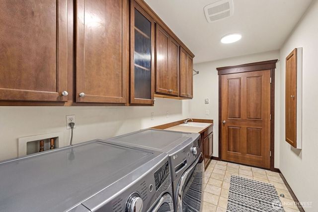 16710 W Lake Goodwin Road, Stanwood, WA 98292