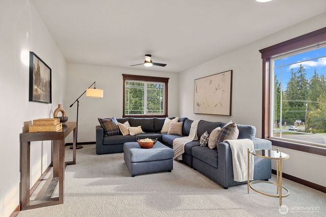 16710 W Lake Goodwin Road, Stanwood, WA 98292