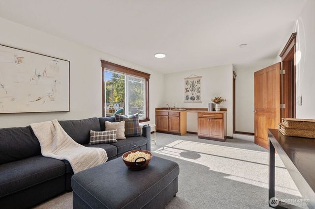 16710 W Lake Goodwin Road, Stanwood, WA 98292