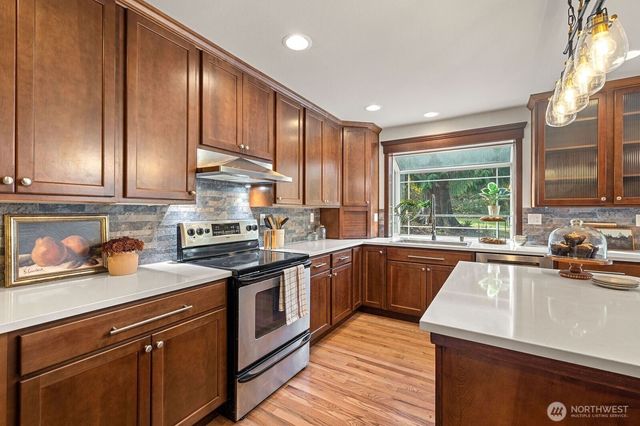 16710 W Lake Goodwin Road, Stanwood, WA 98292