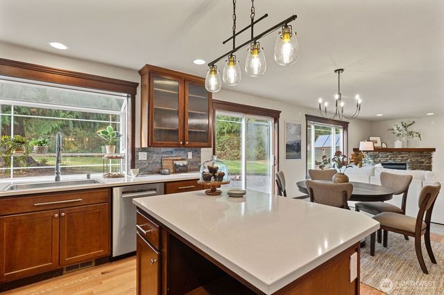 16710 W Lake Goodwin Road, Stanwood, WA 98292