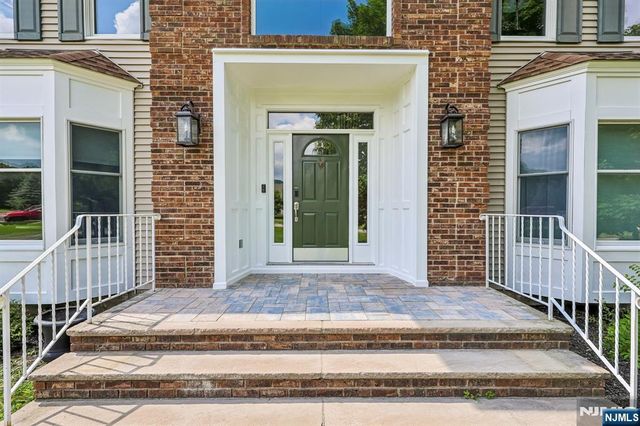 6 Comanche Trail, Vernon, NJ 07462