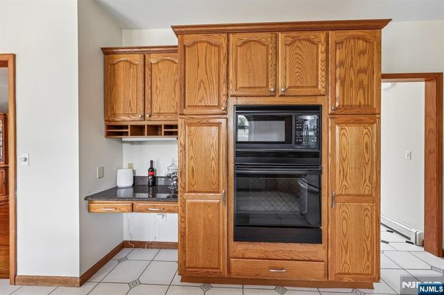6 Comanche Trail, Vernon, NJ 07462