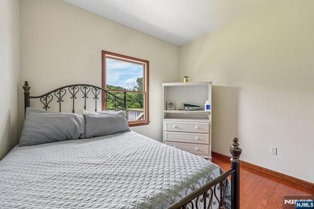 6 Comanche Trail, Vernon, NJ 07462