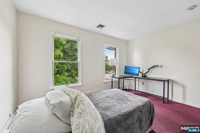 6 Comanche Trail, Vernon, NJ 07462