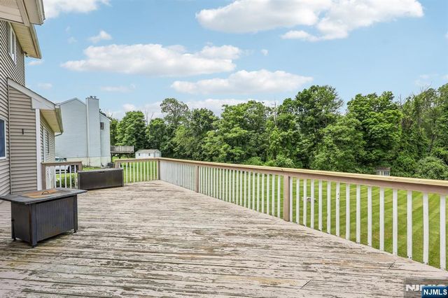 6 Comanche Trail, Vernon, NJ 07462