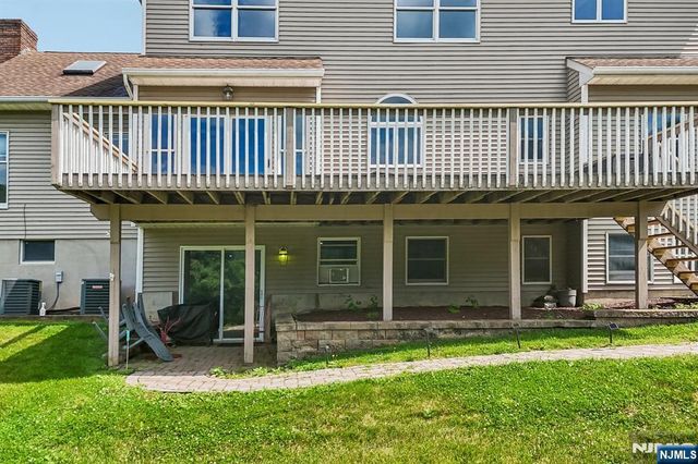 6 Comanche Trail, Vernon, NJ 07462