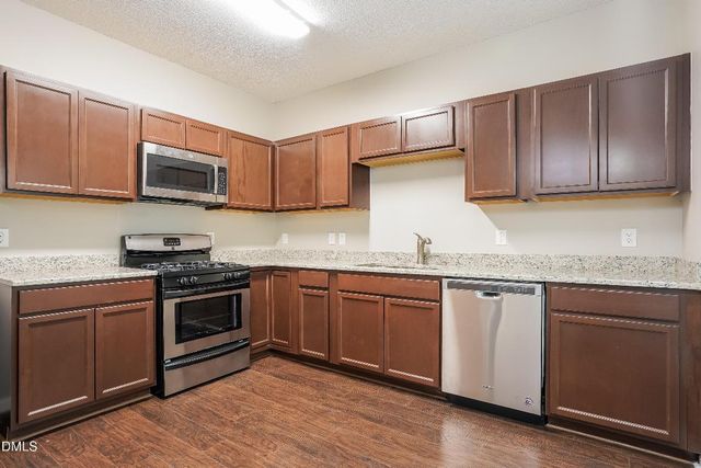 6014 River Lake Circle, Raleigh, NC 27604