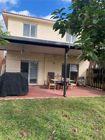 16204 SW 60th Ter, Miami, FL 33193