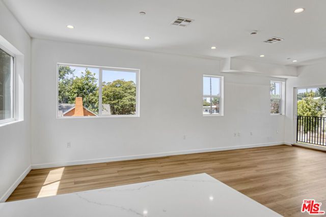 10826 Hesby Street, North Hollywood (los Angeles), CA 91601