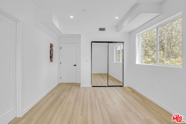 10826 Hesby Street, North Hollywood (los Angeles), CA 91601