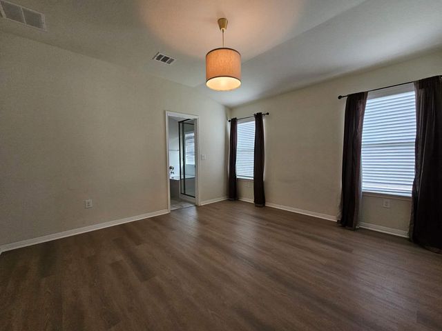 18205 Bandelier DR, Pflugerville, TX 78660