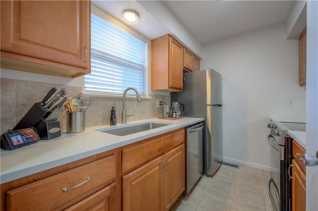 1913 Lawrence Court, Kansas City, KS 66103