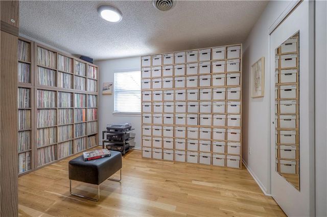 1913 Lawrence Court, Kansas City, KS 66103