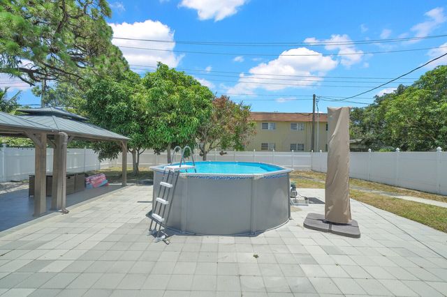 1134 S RIDGE Street, Lake Worth Beach, FL 33460