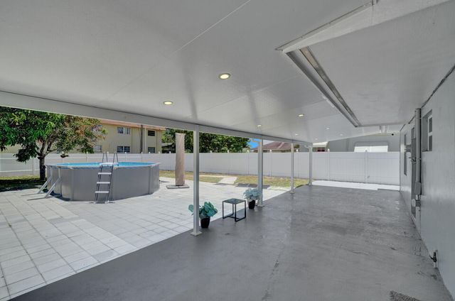 1134 S RIDGE Street, Lake Worth Beach, FL 33460